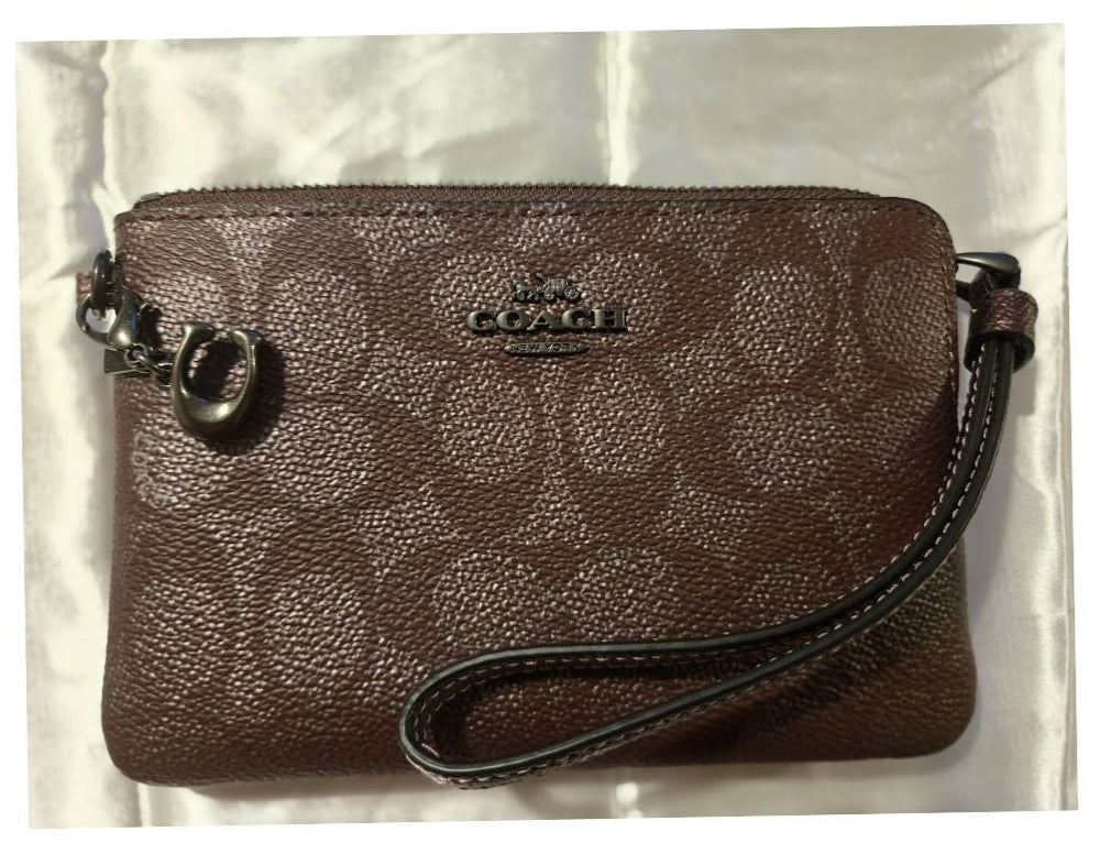 Coach Corner Zip Wristlet